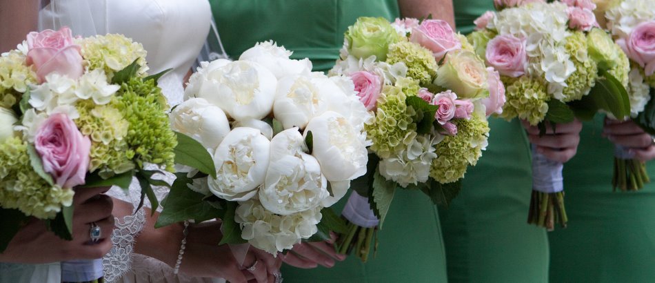 More bouquets from a beautiful spring wedding….